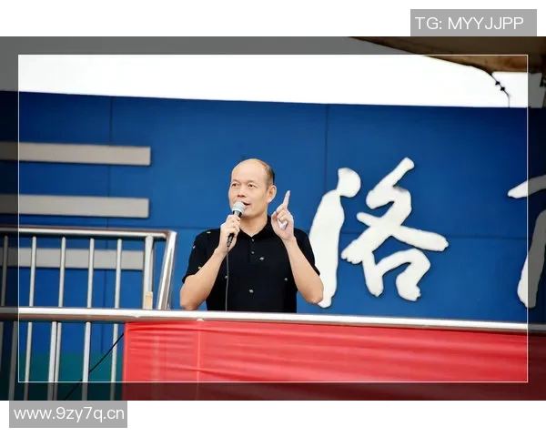 深度对话：周静如何在篮球世界中追寻梦想与成长的故事